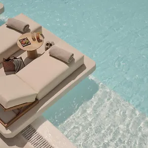 https://yi-mykonos.hotels-in-mykonosisland.net