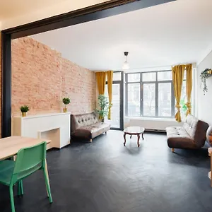 Charming And Spacious In The Heart Of Anvers
